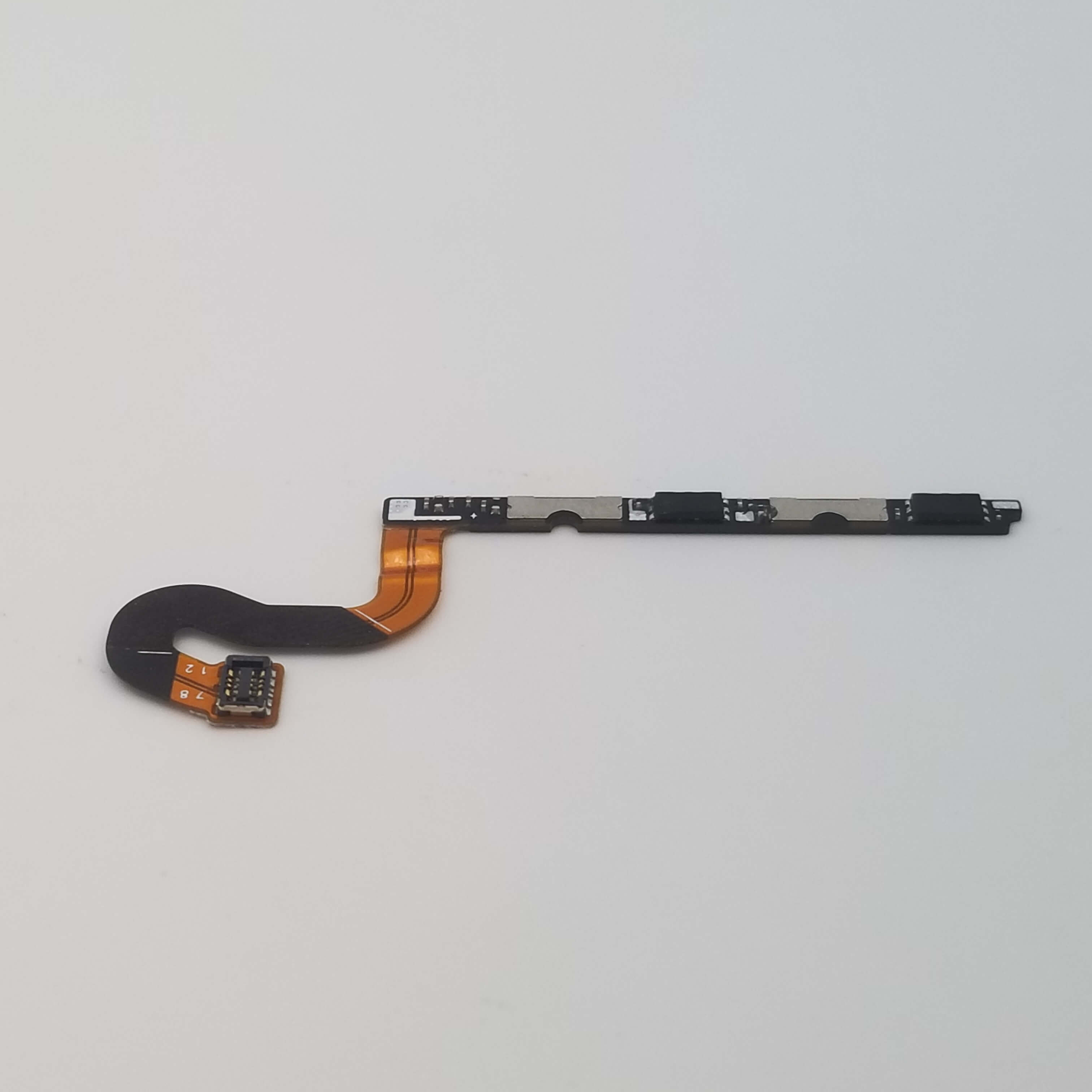 ��ԣ�Ƽ�(CHONGYUKEJI)���������������дչʾ��ɫ�������ӳ�ɫFPC���壬�����ܽ������㣬�����������������ԣ�ר���ڴ������źŴ���