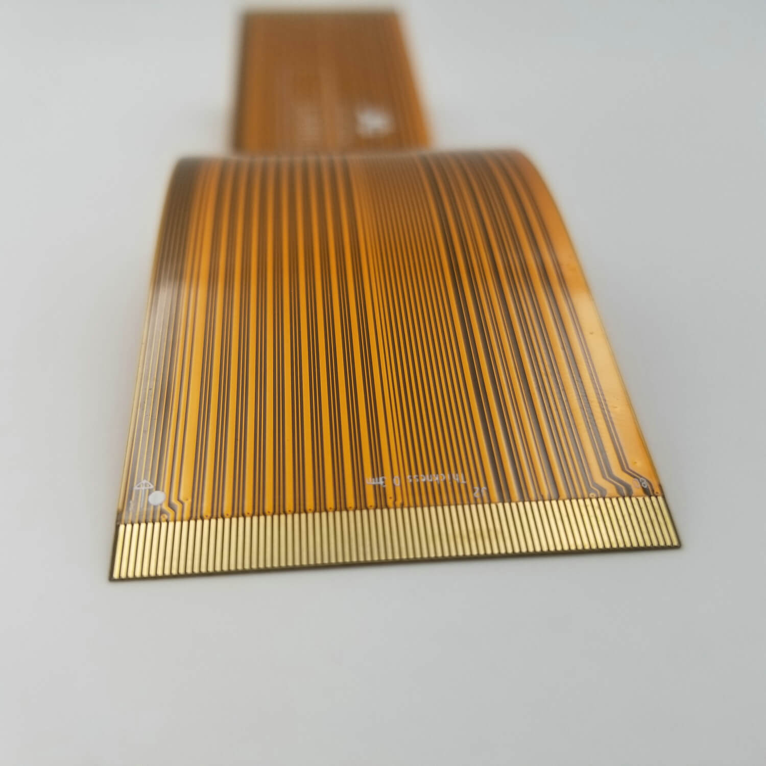 ��ԣ�Ƽ�(CHONGYUKEJI)���Ե�·��FPC������д��չʾ�ػ�ɫ�����ϵľ��ܺ�ɫƽ����·��ײ���������Ľ�ɫ���Ӷ���