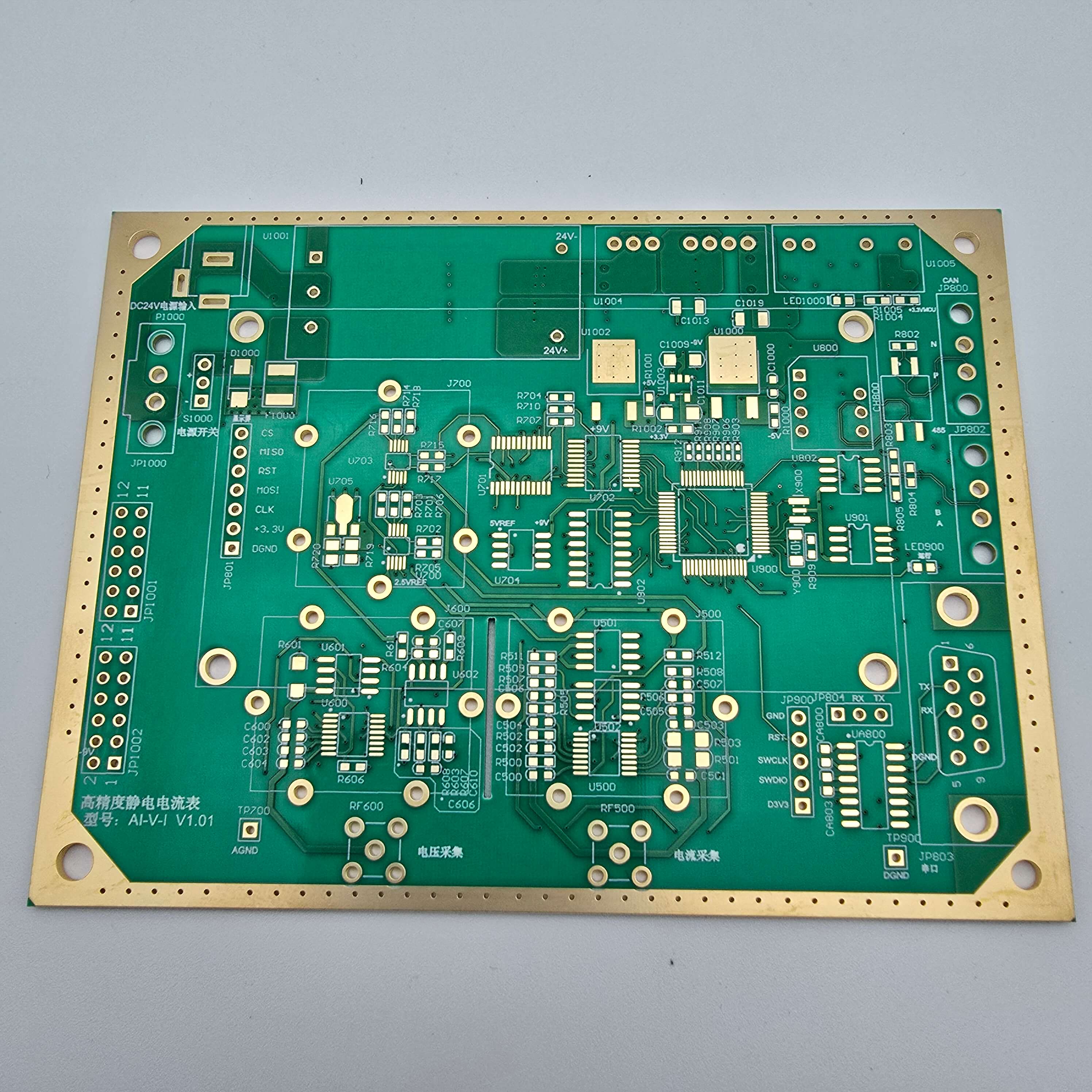 ����һ��Ϊ����ϵͳ�ṩ�������ȶ�������ѹ��ֱ����Դת���塣�����ⲿ24Vֱ������ת��Ϊϵͳ�ڲ���оƬ�͵�·����Ķ��־�ȷ��ѹ